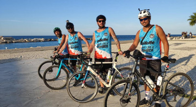 I ciclisti della solidarietà a Molfetta. Pedalare per sconfiggere i tu...