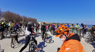 Molfetta Bike Festival, laboratorio ciclosofico e pedalata alle torri di avvi...