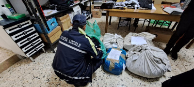 Donati a Casa Emmanuel capi di abbigliamento frutto di sequestro