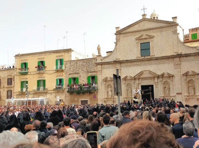 Lungo ponte di Pasqua. Molfetta fa il pieno. Il Sindaco Minervini e l'assesso...