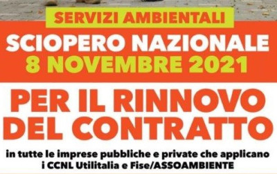 Isole ecologiche aperte domenica pomeriggio per conferire l'umido