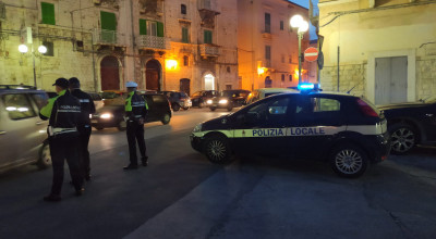 Aggressione ad agenti Polizia locale, costituito 21enne