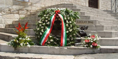 Cerimonia commemorativa in ricordo del sindaco Gianni Carnicella