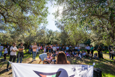 In centinaia a Lama Martina per vivere la “Camminata tra gli olivi”