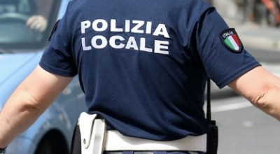 Selezione Pubblica, di 5 agenti di polizia locale. Esito prova scritta e grad...