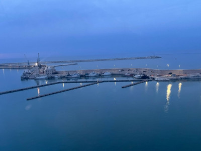 Pontili da diporto per oltre 300 posti barca. Il vecchio e il nuovo porto rin...