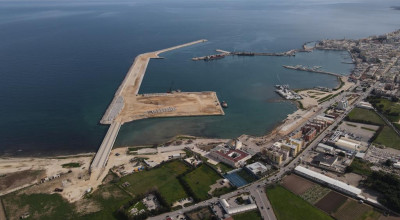 Lavori del porto conclusi. Nessuno stop al cantiere. Le rassicurazioni del Si...