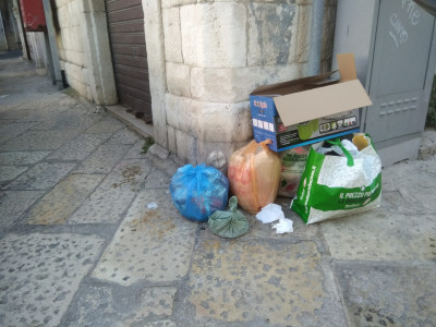 Vigili in borghese per educare gli irriducibili del telefonino alla guida e s...