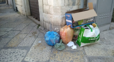 Vigili in borghese per educare gli irriducibili del telefonino alla guida e s...