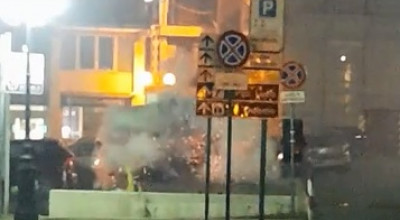 Follia collettiva in piazza Vittorio Emanuele l’ultimo dell’anno:...