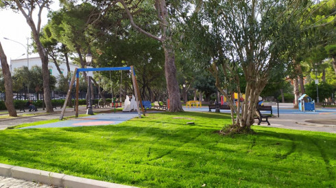 Coronavirus - Chiusa la villa comunale e i giardini pubblici. Cimitero aperto solo la mattina
